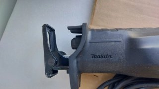 Makita Sierra Sable Recíproca Eléctrica