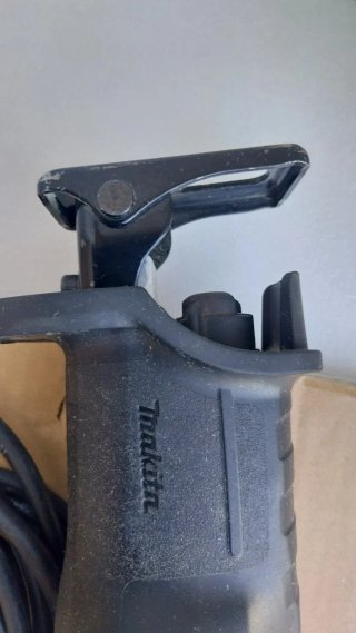 Makita Sierra Sable Recíproca Eléctrica