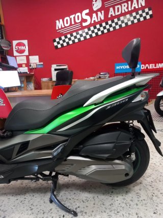 Kawasaki J300 ABS