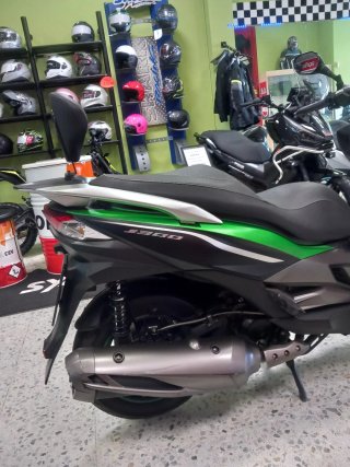 Kawasaki J300 ABS