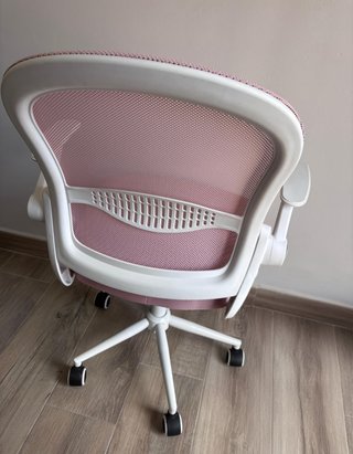 Scrivania da gioco + monitor + sedia + lampada