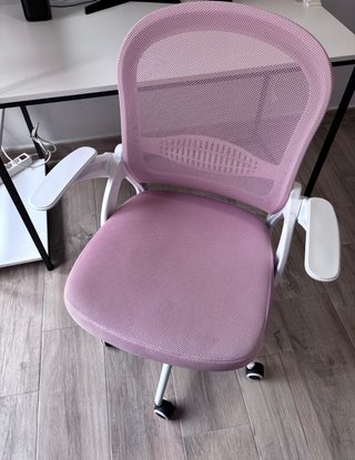 Scrivania da gioco + monitor + sedia + lampada
