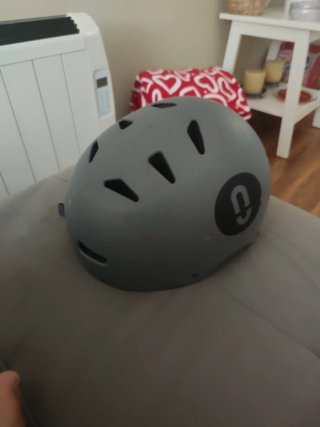 Casco y protecciones patinaje/skate