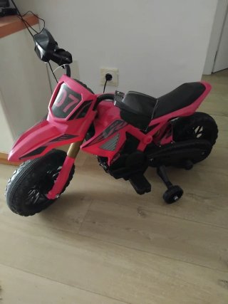 Moto infantil rosa para niña poco uso8