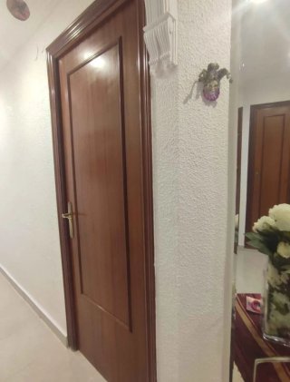 Puerta de madera