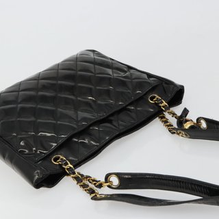 CHANEL Matelasse Chain Tote Bag Patent Leather