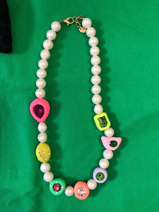 Collar Zara perlas y charms