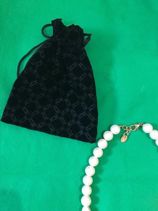 Collar Zara perlas y charms