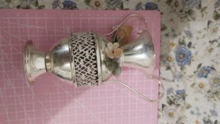 Anfora Argentata con Fiore di Porcellana