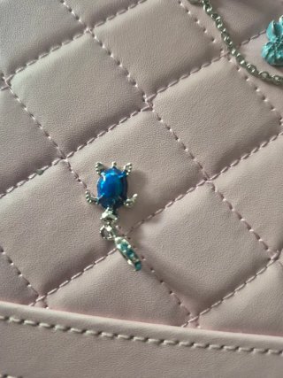 Pack 6 charms pulsera plata y azul