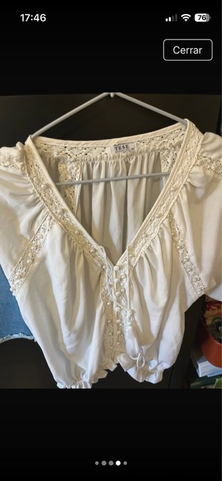 Falda denim S/M y top blanco encaje