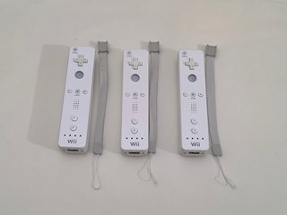 3 Mandos Nintendo Wii + 3 Correas