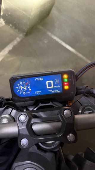 Honda CB 650 R Azul