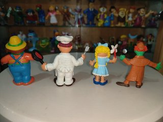 4 FIGURAS GOMA PVC COMICS SPAIN BARRIO SESAMO