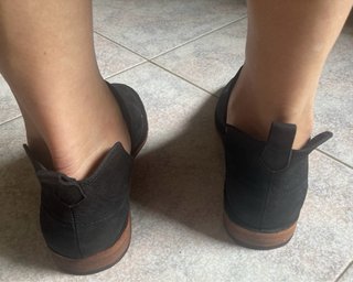 Botines de ante negro estilo mexicano