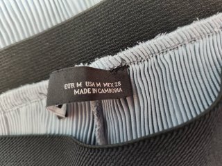 Pantalón azul plisado