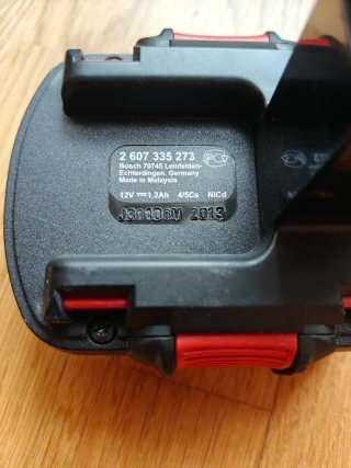 Taladro Bosch PSR 1-12 con maletín