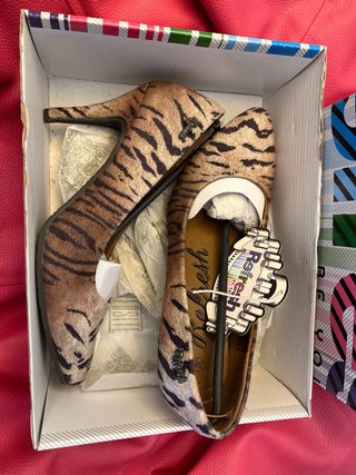 REBAJADO! Zapatos de tacón marca Refresh T.38