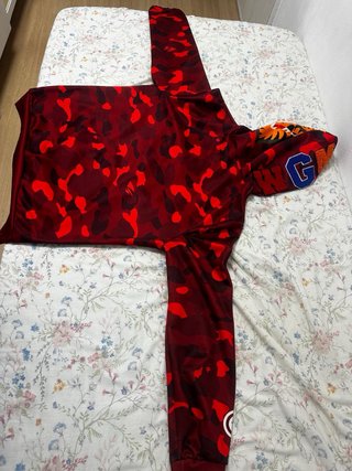 Sudadera BAPE Roja Camuflaje Cremallera