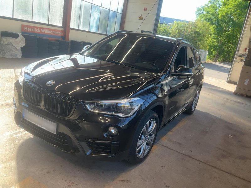 BMW X1 xDrive20dA - foto 1