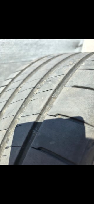 Neumático Bridgestone Potenza S005 235/35 R19