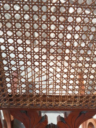 Coppia di Poltrone Antiche in Legno e Rattan