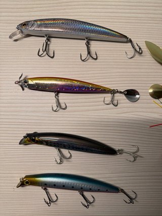 Lote de 15 señuelos de pesca