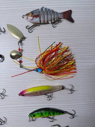 Lote de 15 señuelos de pesca