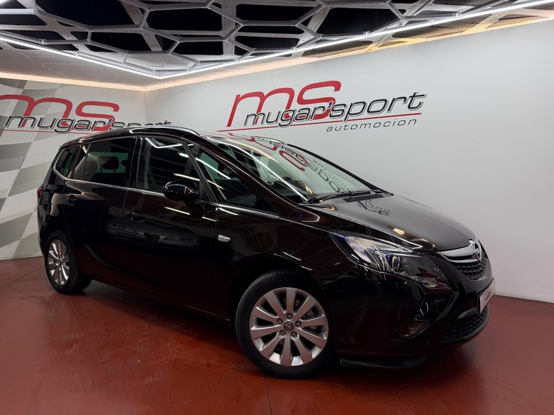 Opel Zafira 2016, foto 2