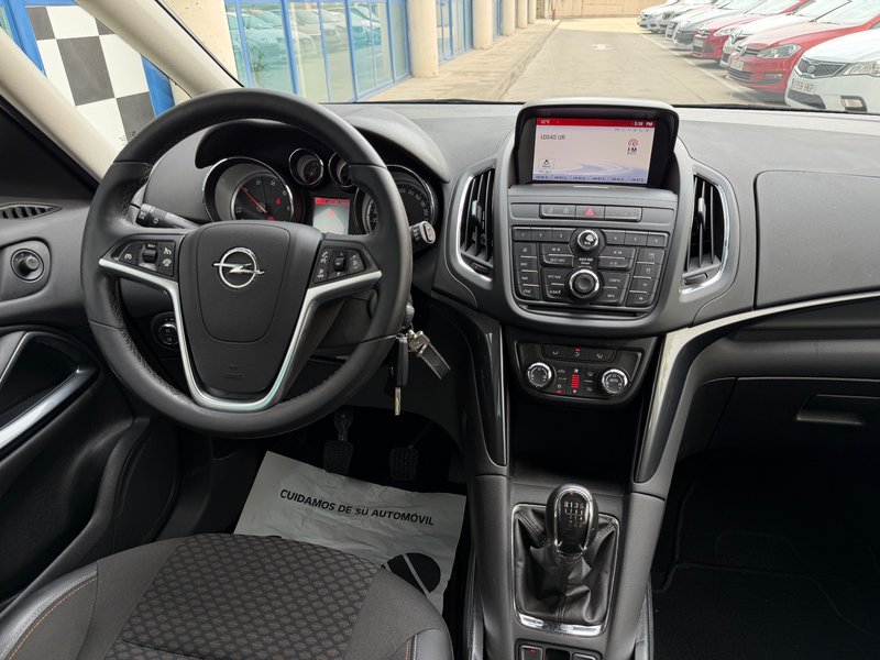 Opel Zafira 2016, foto 10