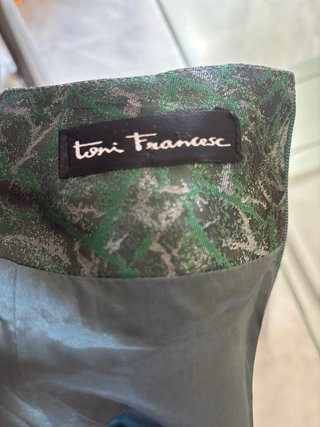 Vestido de fiesta verde tornasol.