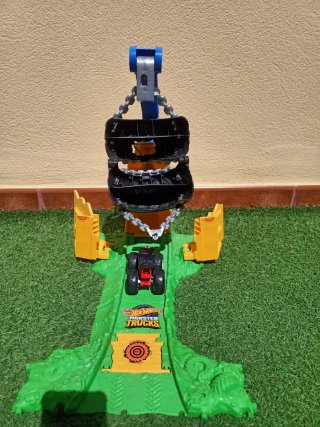 Circuito Hot Wheels Monster Trucks
