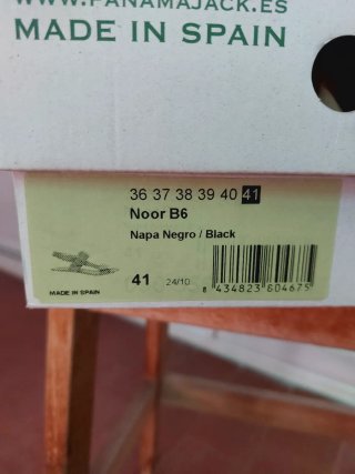 Sandalias Panama Jack mujer negras y blancas