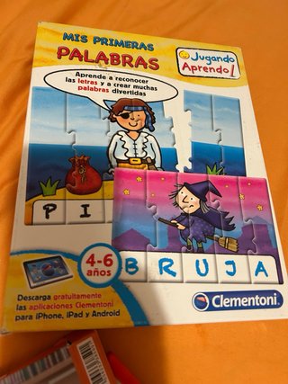 Juegos infantiles: Pizarra mágica y puzzles
