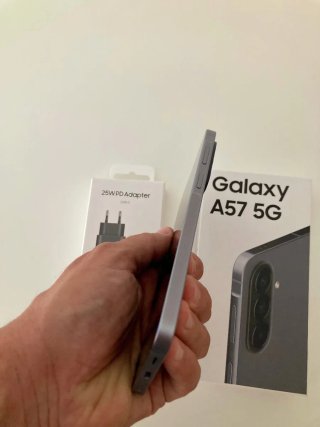 Samsung Galaxy A57 5G 256GB + Cargador + 4 Fundas