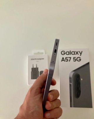 Samsung Galaxy A57 5G 256GB + Cargador + 4 Fundas