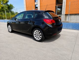 Opel Astra 2009