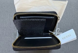 Monedero Guess  Nuevo