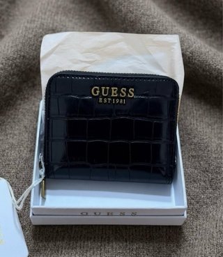 Monedero Guess  Nuevo