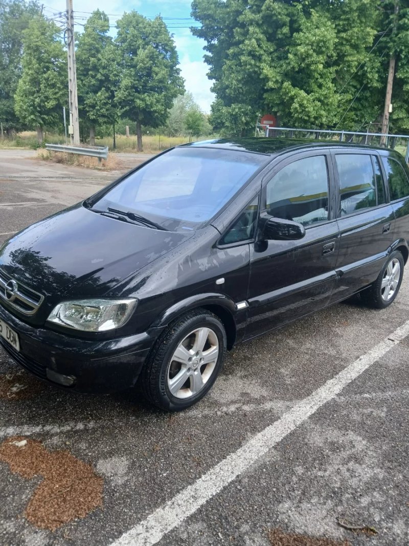 Opel Zafira 2005 - foto 1