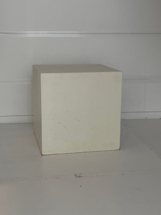 Cubo de madera decorativo