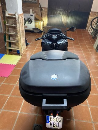 Piaggio MP3 400 Sport Negra