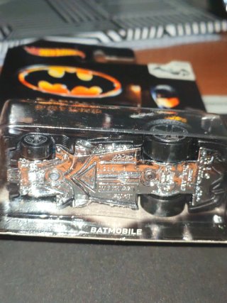 Hot Wheels Batmobile