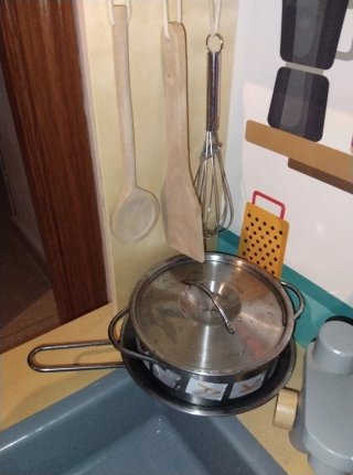 Cocinita de madera para niños