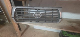 Rejilla Toyota Land Cruiser