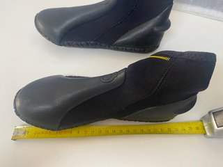 Escarpines Buceo 3mm (TRIBORD). Talla 36? 23cm