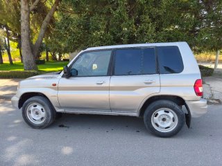 Mitsubishi Montero 2002