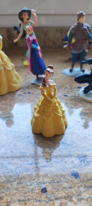 Figuras Disney: Princesas, Bestia y Spiderman