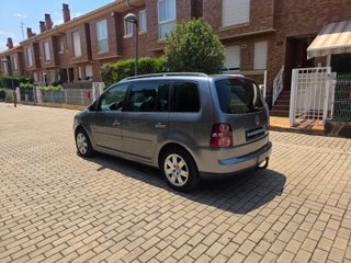 Volkswagen Touran 1.9 TDI DSG TRENDLINE