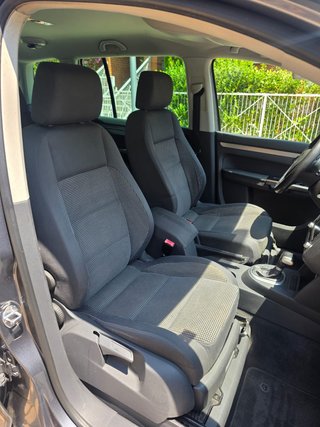 Volkswagen Touran 1.9 TDI DSG TRENDLINE